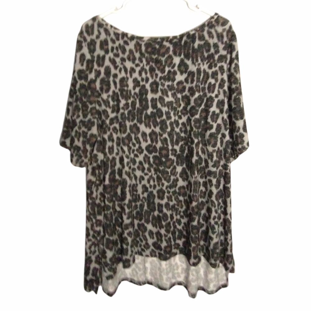 Lane Bryant Leopard Print High Low. Women's Plus Size 22/24